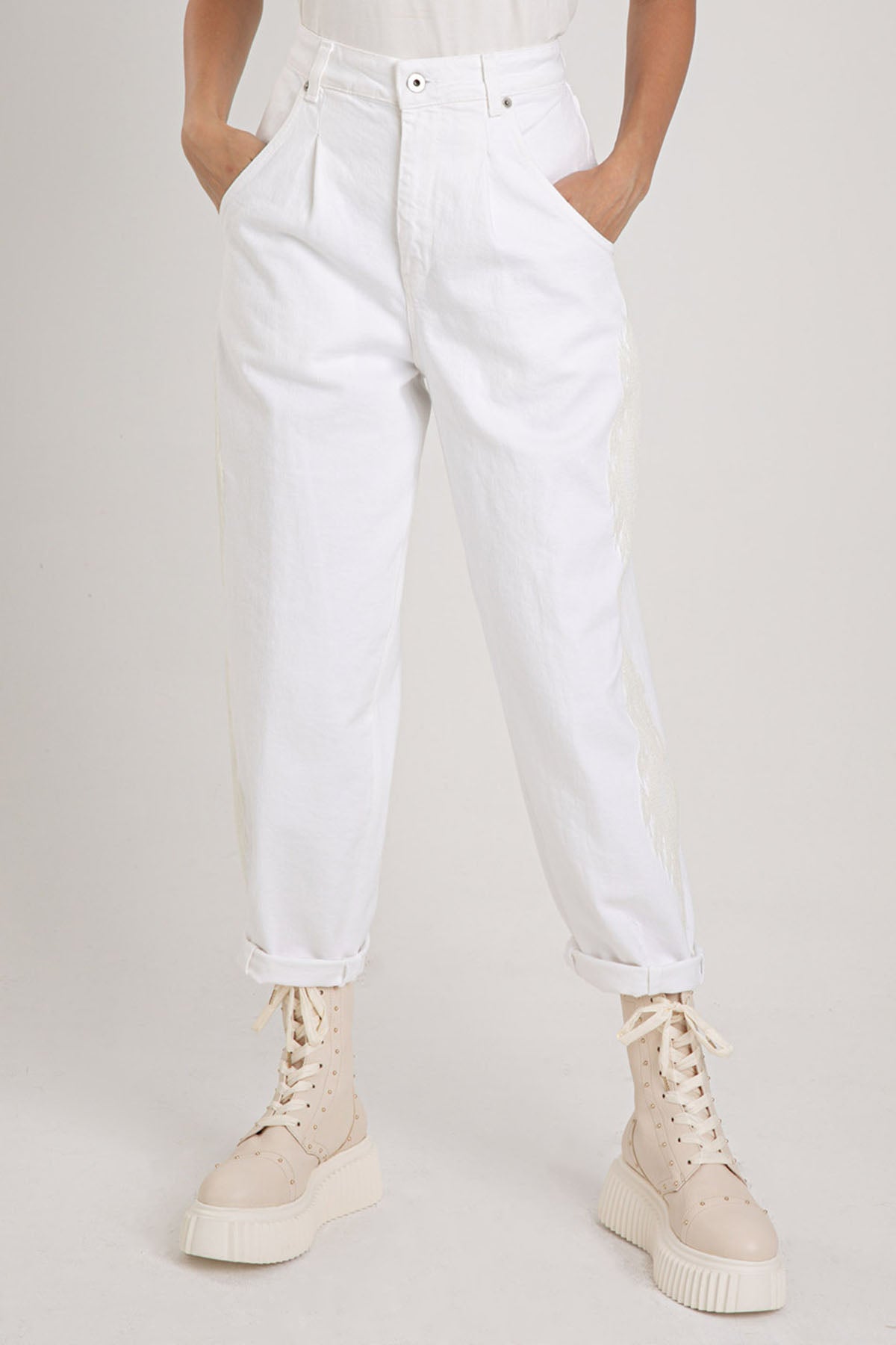 Dondup Claire Loose Fit Tek Pile Jeans-Libas Trendy Fashion Store